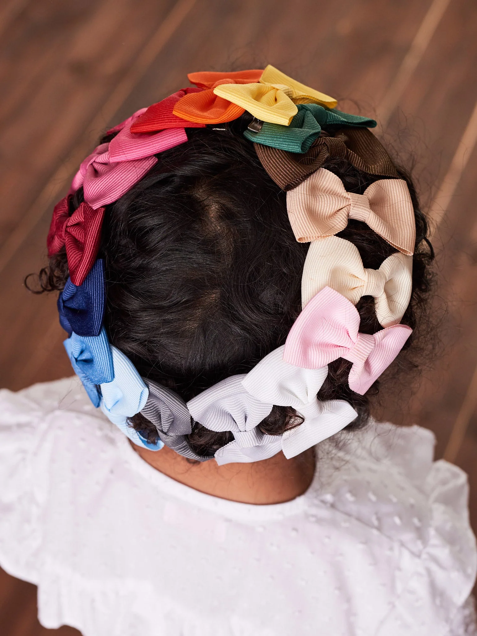 White Small Bow Girl Clip - Image 6